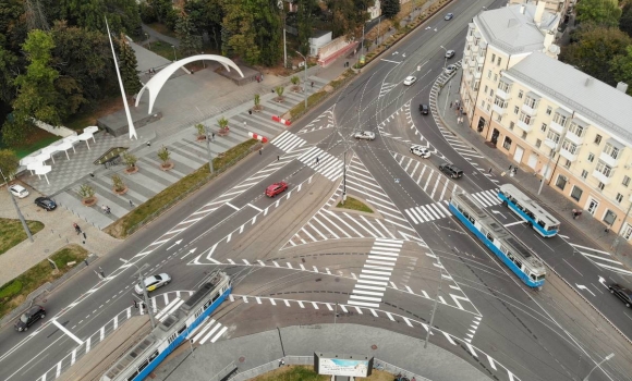 На площі Гагаріна тестують світлофори