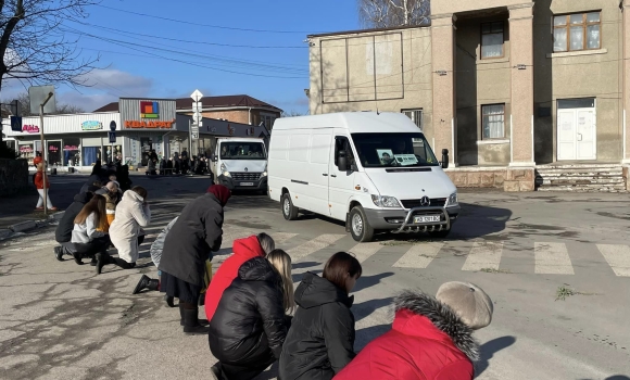 Бершадь зустріла “живим коридором” загиблого Героя - оголошено День жалоби