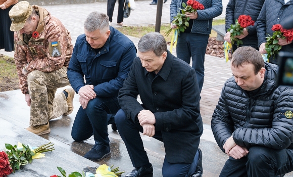 День пам'яті та примирення: вінничани вшанували загиблих у Другій світовій війні