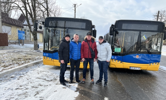 Деокупована Балаклія отримала другий автобус від Вінниці