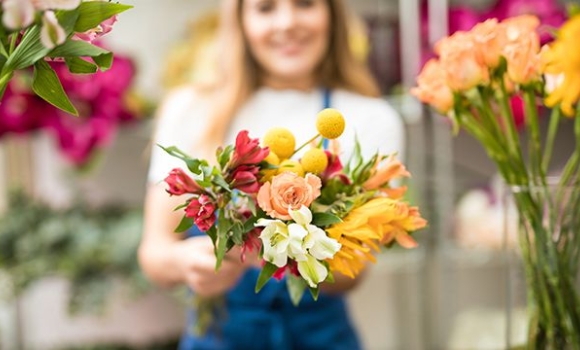 Flowers.ua повернулись! Ми знову доставляємо квіти та подарунки по Україні