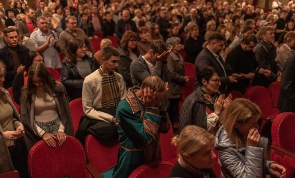 Фото з вистави маріупольців у Вінниці увійшло до кращих за версією Guardian