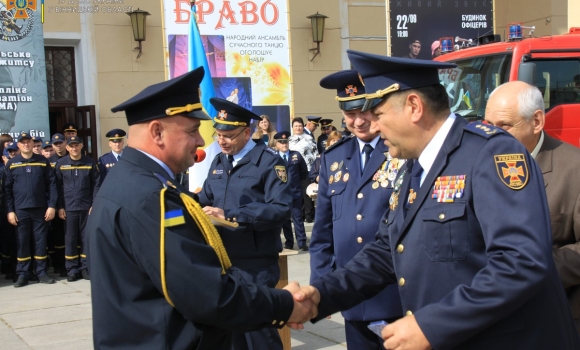 У Вінниці відбулися урочистості з нагоди Дня рятівника