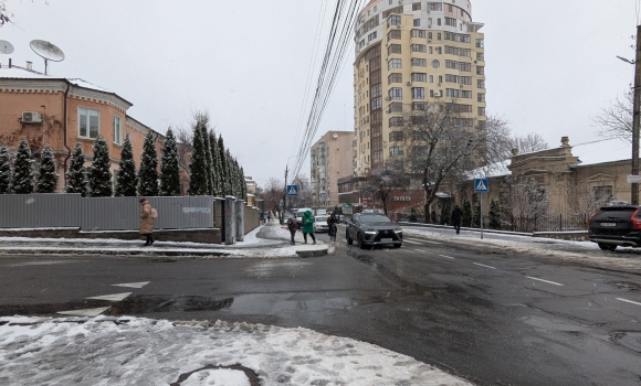 На двох вулицях у центрі Вінниці можуть запровадити односторонній рух транспорту