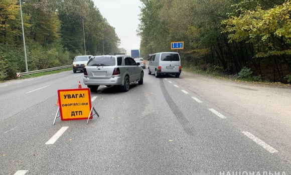 На об’їзній дорозі у Вінниці водій автомобіля Kia збив пішохода