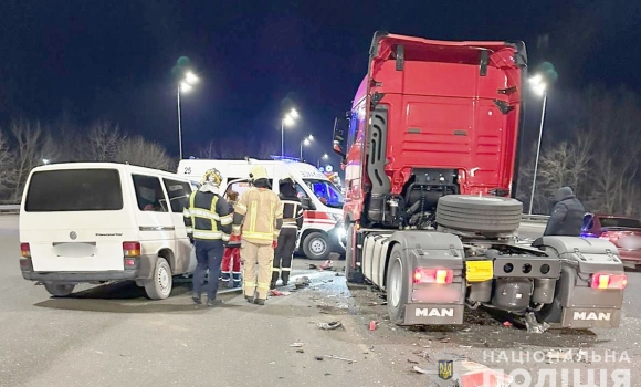 На об’їзній під Вінницею в аварії загинув 59-річний водій мінівена