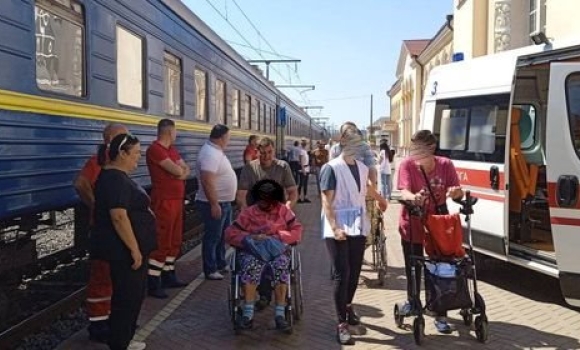 На Вінниччині пансіонат для осіб з інвалідністю приймає переселенців