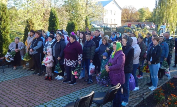 На Вінниччині відкрили стели ще двом загиблим на війні воїнам-землякам