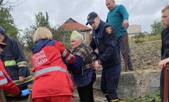 Народилася в сорочці: у Липовці з колодязя витягли неушкоджену пенсіонерку