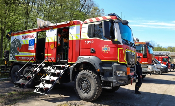 Новими спецавтівками поповнився автопарк рятувальників Вінниччини