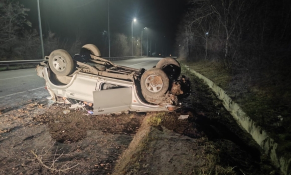 Поблизу Гайсина позашляховик злетів у кювет - постраждали водій та пасажирка