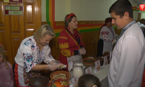 Понад 4 мільйона гривень зібрали вінницькі школи та дитсадки для ЗСУ