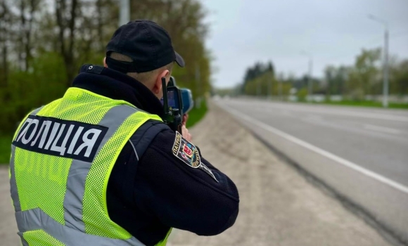 Понад 9,5 тисяч порушників швидкісного режиму оштрафували вінницькі патрульні