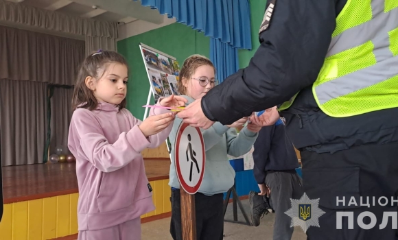 Правоохоронці Могилів-Подільського райвідділу навчали маленьких учасників дорожнього руху