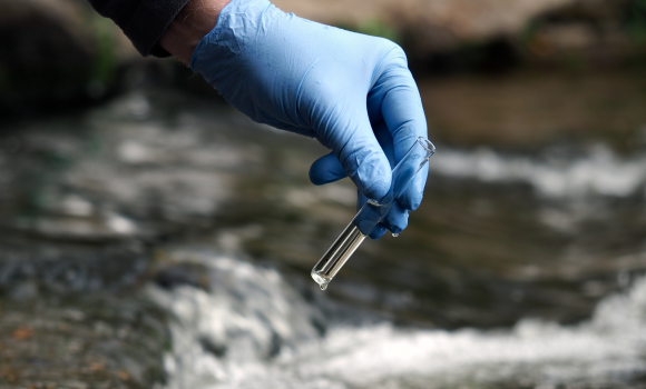 Проби води з Південного Бугу досліджували на наявність холери