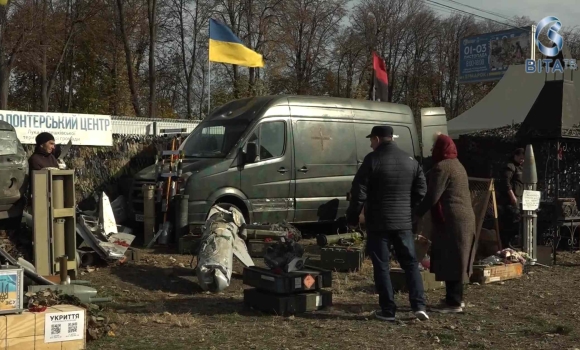 Ремонт авто для військових_ вінницькі волонтери об’єднались для допомоги