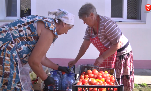 Різносоли для військових на передову готують господині з Вінниччини