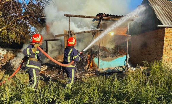 Рятувальники Вінниччини за добу 14 разів виїжджали на ліквідації пожеж