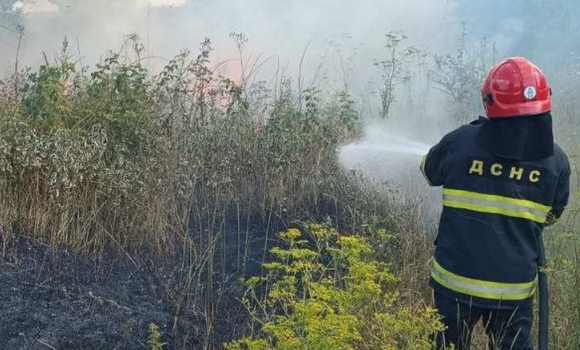 Рятувальники за добу загасили 17 пожеж на Вінниччині