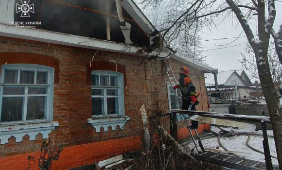 Рятувальники загасили пожежу у Стрижавці - зайнявся приватний будинок