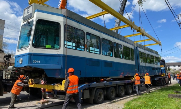 Ще три трамваї "Tram2000" прибули у Вінницю