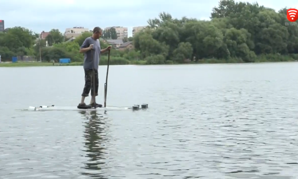 Вінничанин винайшов "лижі-водоходи"