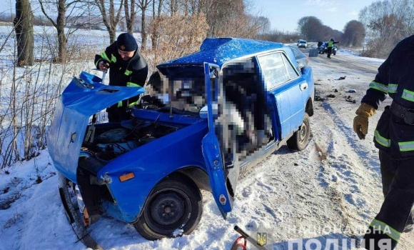 Смертельна аварія поблизу Липовця загинули двоє людей