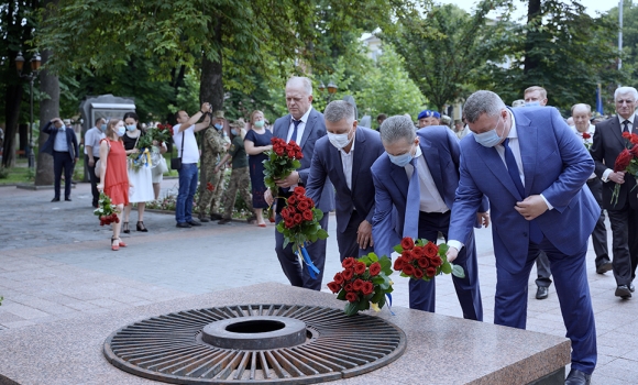 У Вінниці вшанували пам'ять жертв війни в Україні 