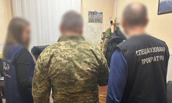 У частині на Вінниччині "зникли" бронежилети та шоломи на понад 4,2 млн грн