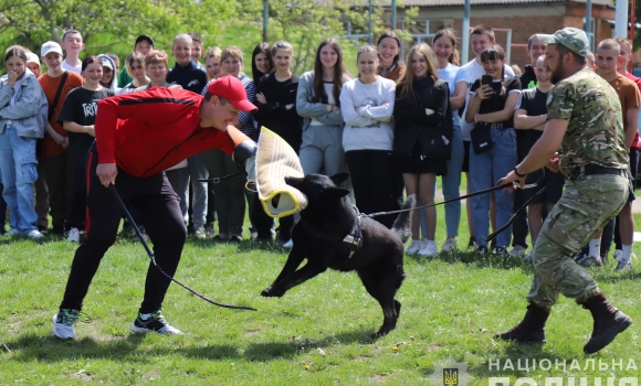 У Дашівському ліцеї поліцейські провели день цивільного захисту