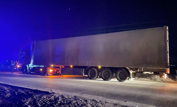 У Гайсині водій вантажівки збив 63-річного чоловіка - пенсіонер в лікарні