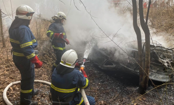 У Гайсинському районі згорів автомобіль