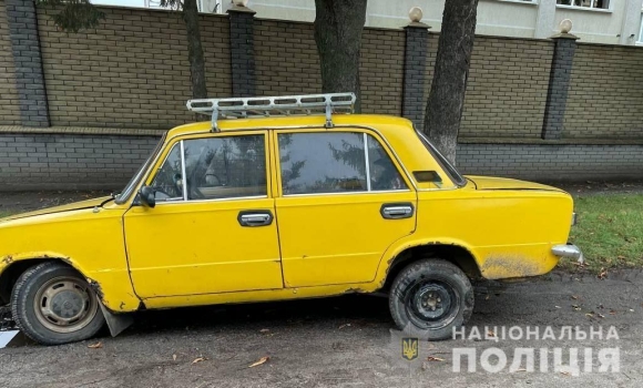 У Хмільницькому районі водій в'їхав у бетонний стовп - пасажирка у лікарні