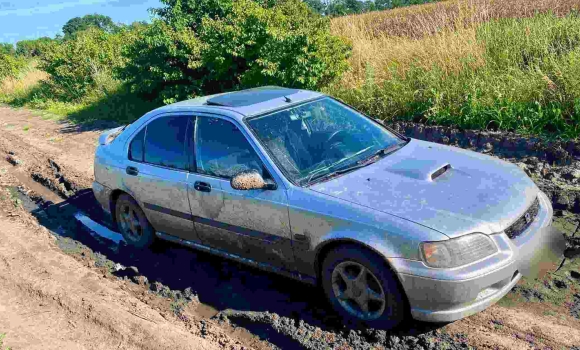 У Хмільнику поліцейські встановили особу викрадача автомобіля