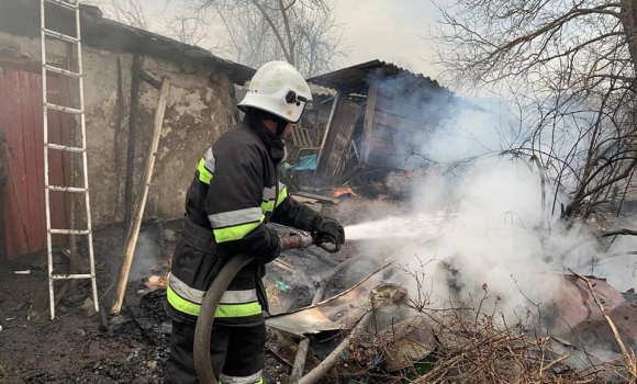 У Козятині горів дах приватного житлового будинку