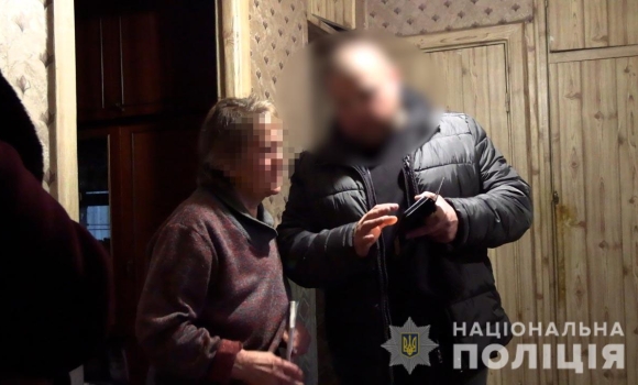 У Ладижині троє пенсіонерок віддали аферистам понад півмільйона гривень