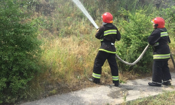 У Шпиківській громаді зайнялась суха трава на площі 300 кв.м