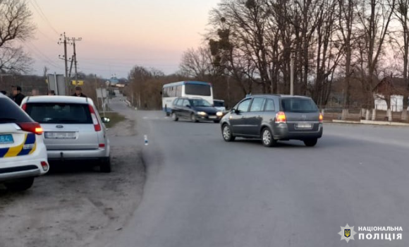 У Сосонці водій Opel Zafira збив 38-річного пішохода