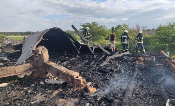 У Турбівській громаді через дитячі ігри з вогнем вщент вигорів будинок