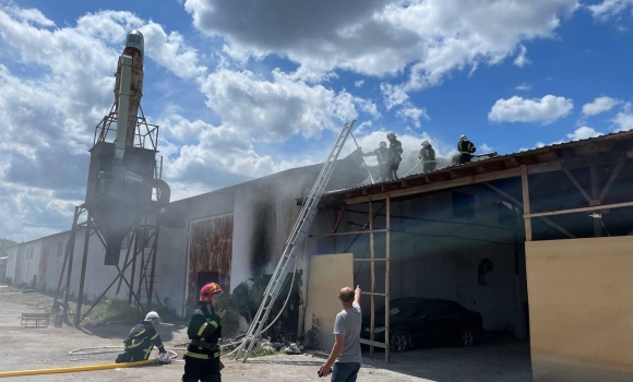 У Вінниці через недопалок загорівся склад одного із підприємств