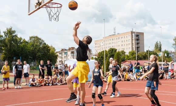 У Вінниці до Дня Конституції відбувся міський баскетбольний турнір