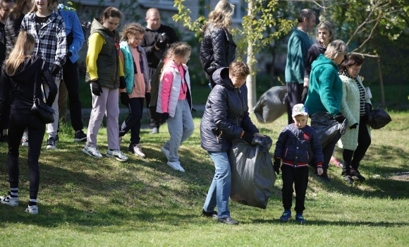 У Вінниці провели толоку, до якої долучилися й переселенці