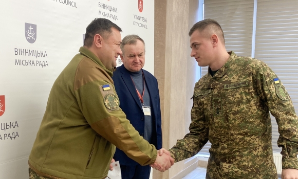 У Вінниці відзначили кращих випускників Національної академії Нацгвардії УкраїниУ Вінниці відзначили кращих випускників Національної академії Нацгвардії України