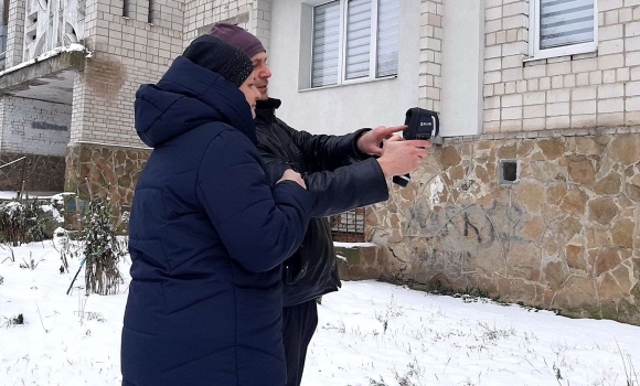 У Вінниці визначають тепловтрати в будинках за допомогою тепловізора