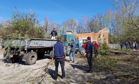 У Вінницькому національному технічному університеті влаштували суботню толоку