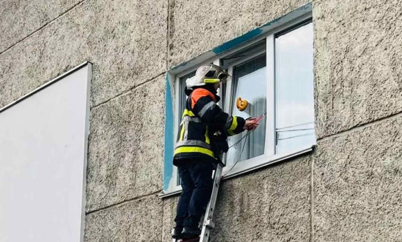 У Вінниці рятувальники врятували 2-річну дівчинку