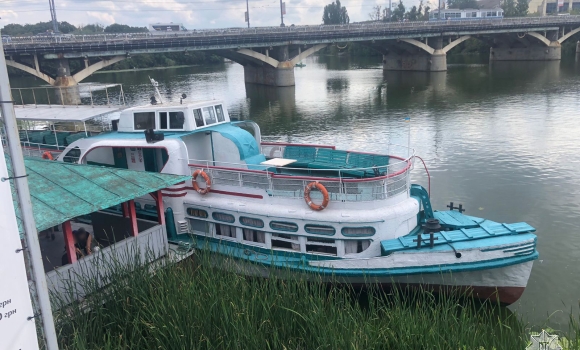 У Вінниці склали протокол на п'яного капітана пасажирського судна