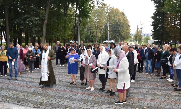 У Якушинцях у молитві поіменно згадали кожного полеглого воїна