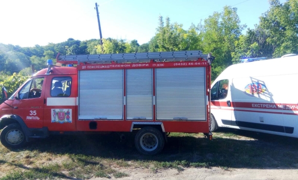 У Ямпільській громаді рятувальники витягли із колодязя 18-річну дівчину