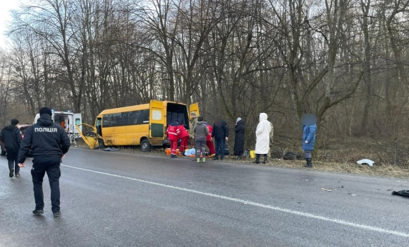 У Жмеринському районі в ДТП загинула мати з восьмирічною донькою